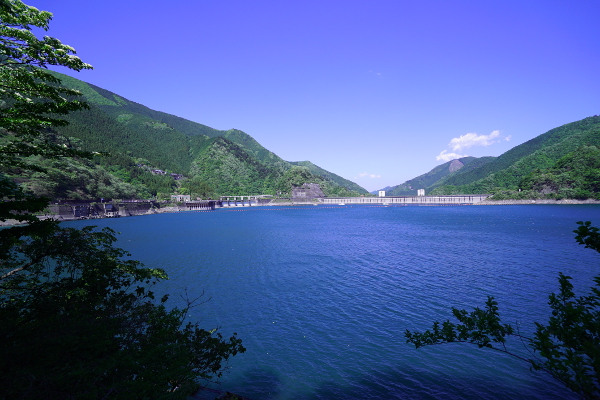 小河内貯水池（奥多摩湖）